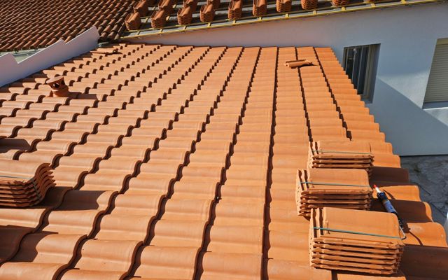 Couvreur à Rom 79120 - Couverture Dossen