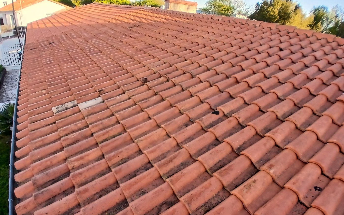 Reparation toiture rom 79120 avant