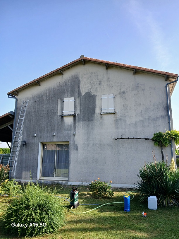 Peinture facade vivonne 86370